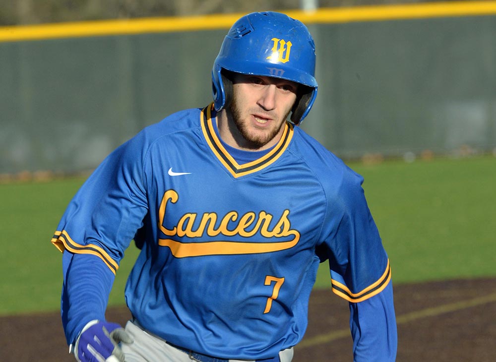Worcester State Falls to Fitchburg State in MASCAC Doubleheader