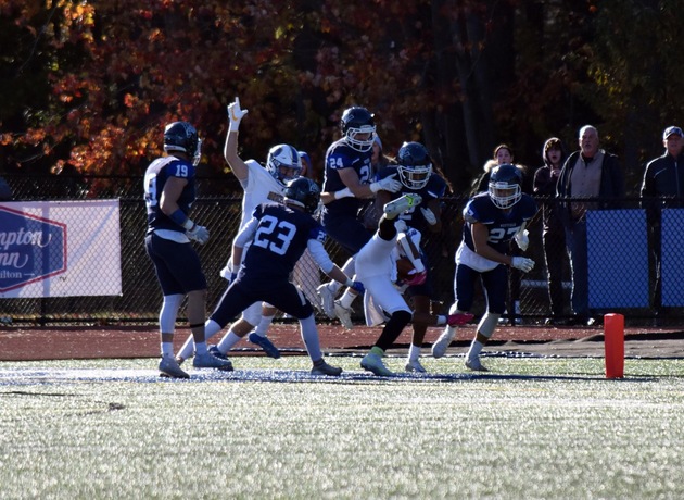 Williams to Davis Hail Mary Snatches Victory for Worcester State Football