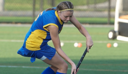 UMass Dartmouth Uses Strong Second Half To Defeat Field Hockey, 7-3