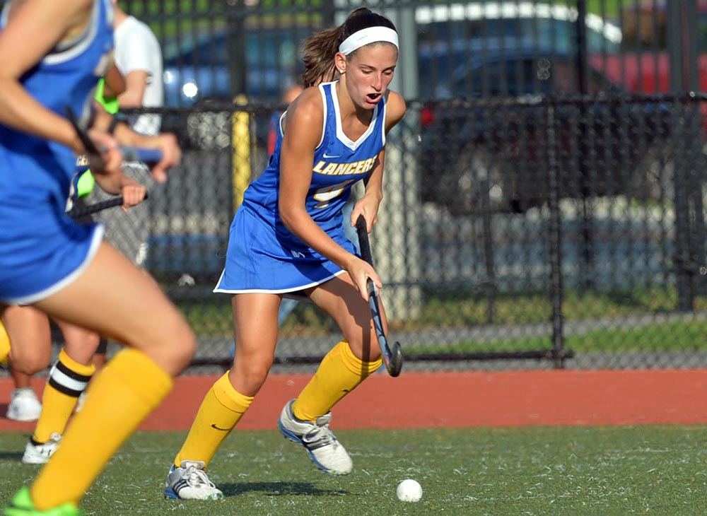 Field Hockey Extends Winning Streak to Six with 5-0 Shutout over Eastern Connecticut
