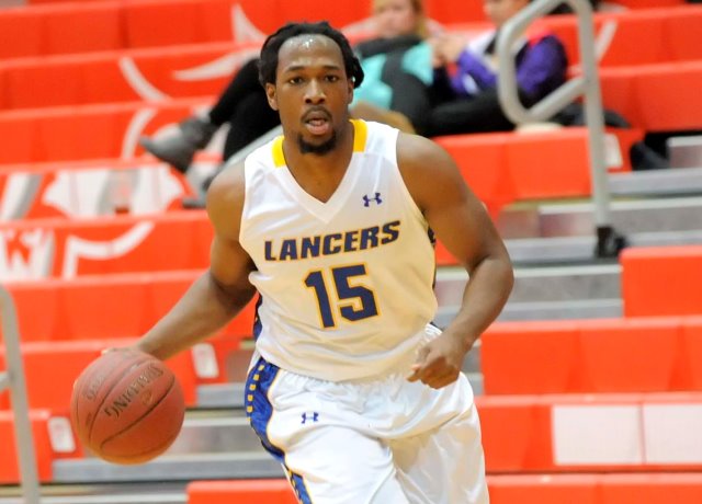 Men's Basketball Secures Berth Into Conn College/Coast Guard Invitational Title Game