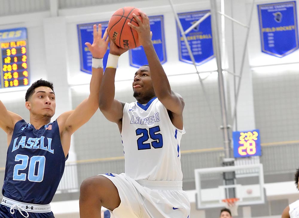 Men’s Basketball Suffers 98-56 Loss at Salem State