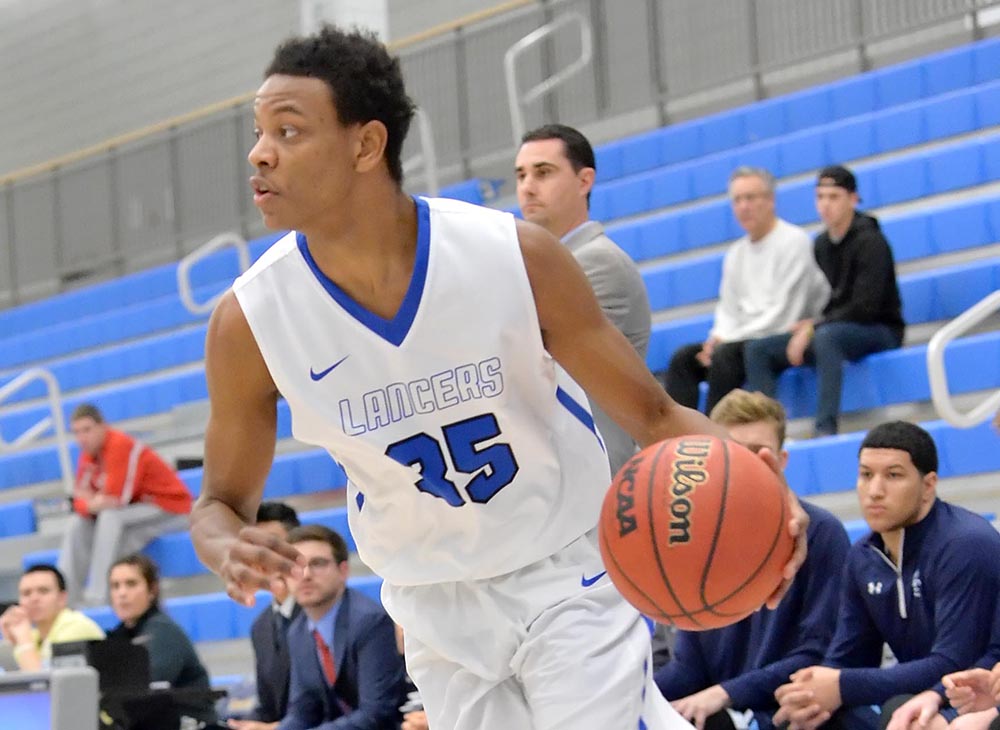 Men’s Basketball Tops Westfield State for First MASCAC Win of Season, 90-82