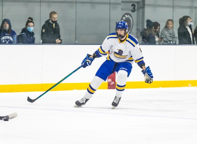 Lancers Doubled Up by Amcats in Men's Hockey Action