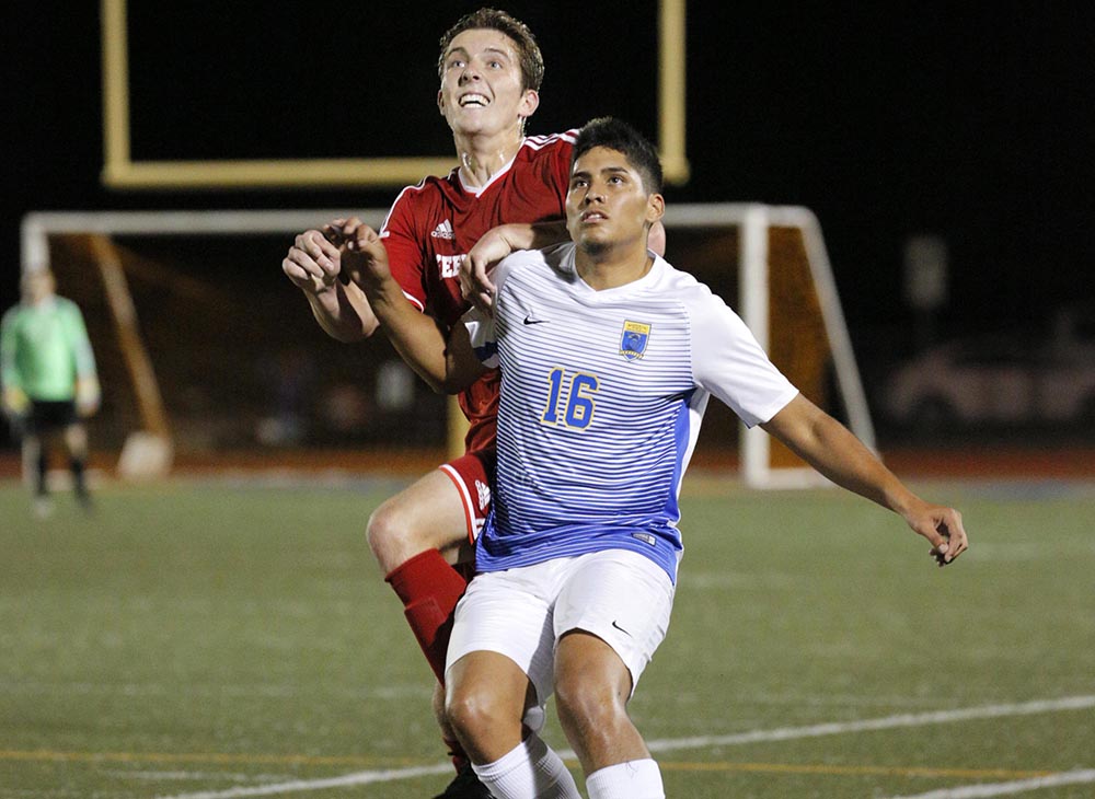 Men’s Soccer Falls to Mass. Maritime in Regular Season Finale, 1-0