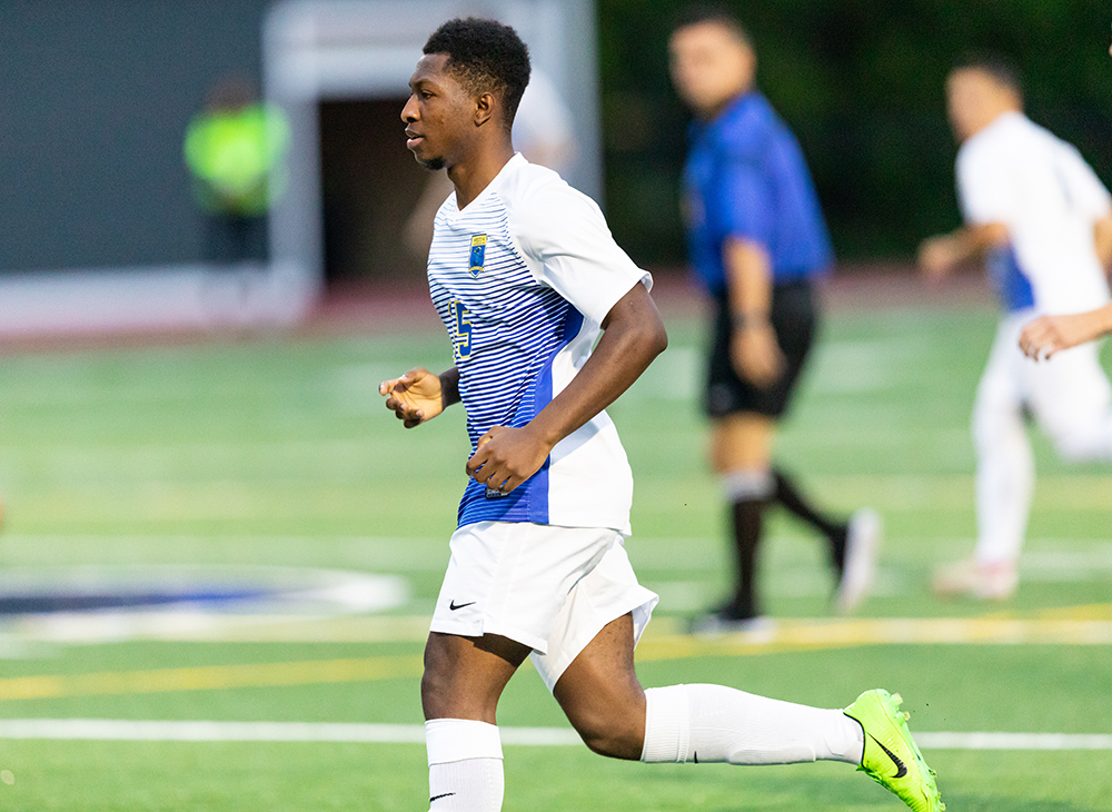 Men's Soccer Shuts Out Westfield in MASCAC Opening Round