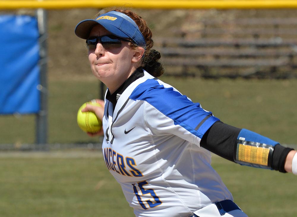 Softball Sweeps MCLA in MASCAC Doubleheader; Smith-Porter Shuts Out Trailblazers in Game One