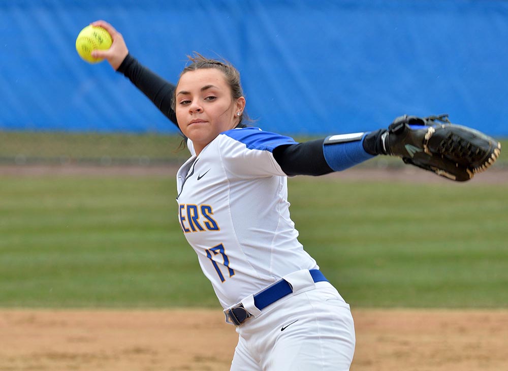 Softball Eliminated from MASCAC Tournament with Losses to Framingham State and Westfield State