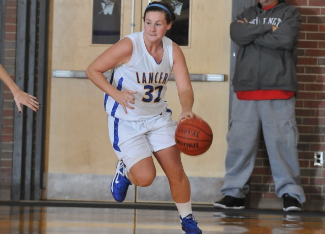 Women's Basketball Outlasts Salem State, Remains Lone Unbeaten In MASCAC Play