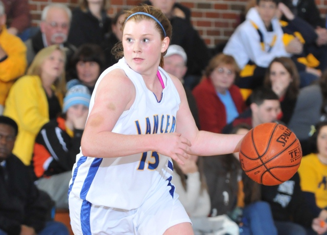 Westfield State Defeats Women's Basketball In MASCAC Semifinals, 45-36