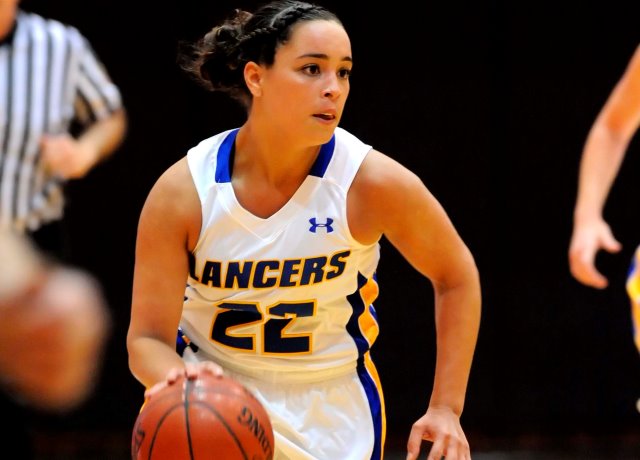 Women's Basketball Falls To Nationally-Ranked Williams, 64-40