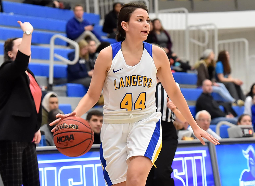 Women's Hoops Downs Framingham to Advance to MASCAC Title Game