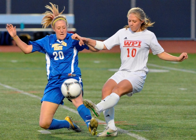 Women's Soccer Drops 3-2 Decision In Overtime To Rhode Island College