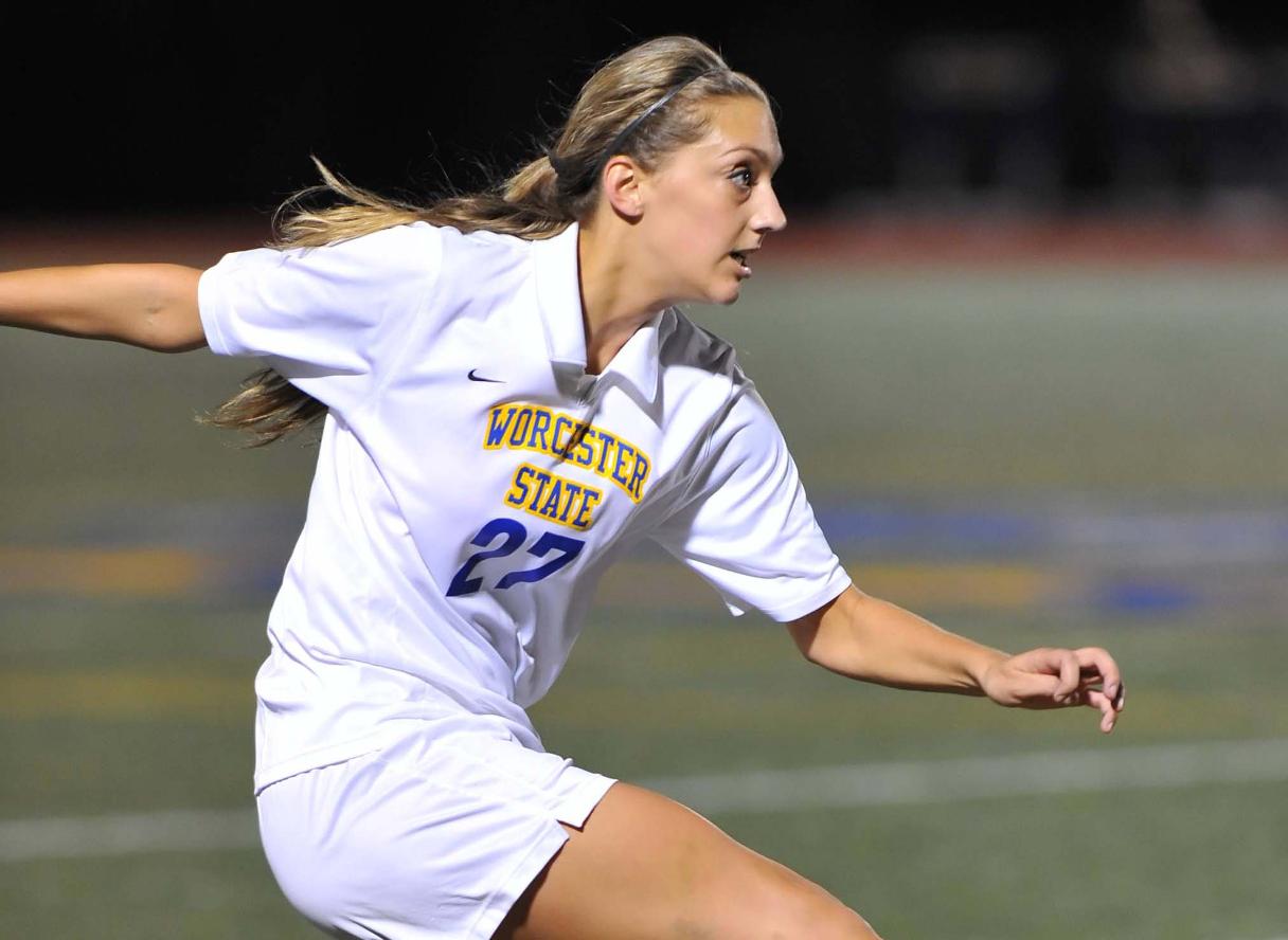Worcester State Women’s Soccer Posts 0-0 Tie with Framingham State