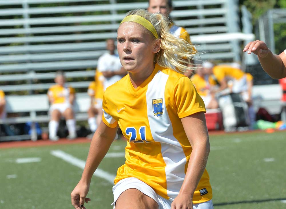 Worcester State and Salve Regina Settle for 3-3 Tie