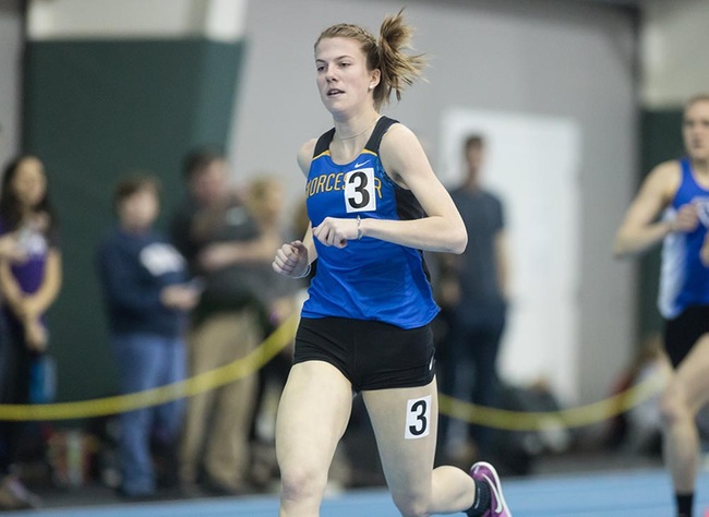 Indoor Track & Field Competes at Branwen Smith-King Invitational