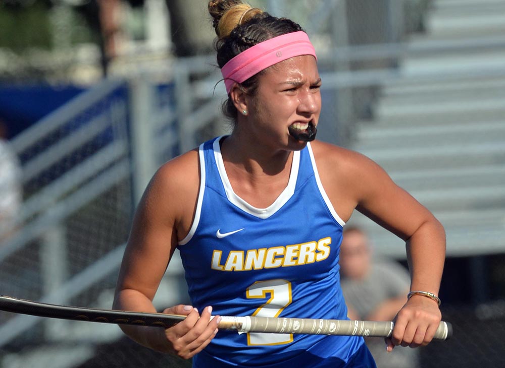 Field Hockey Drops 3-1 Decision to Connecticut College