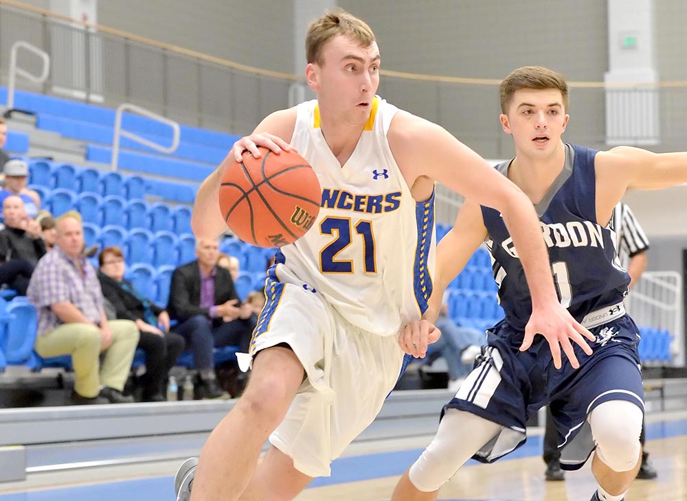 No. 5 Worcester State Upsets No. 1 Fitchburg State to Advance to MASCAC Championship