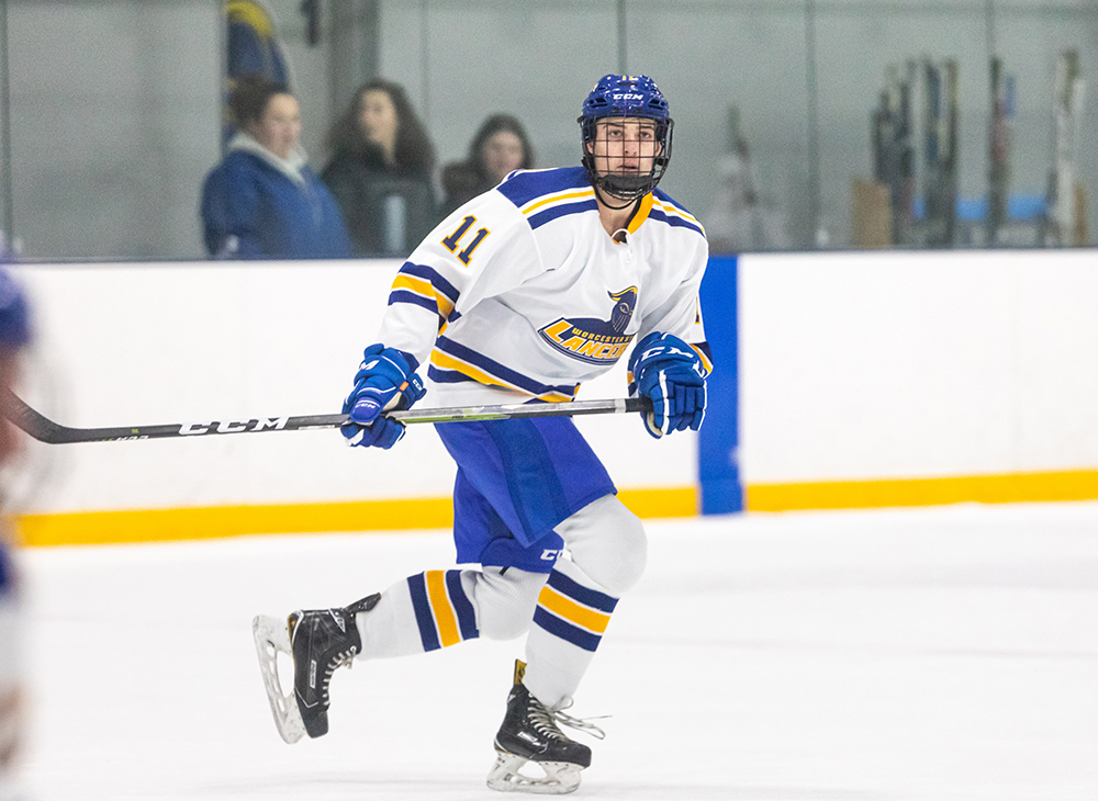 Men's Ice Hockey Comes Up Short Against Fitchburg State