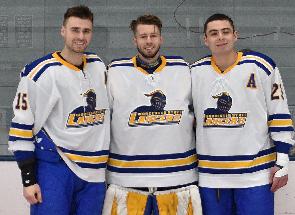 Men's Ice Hockey Stopped by Plymouth State on Senior Night