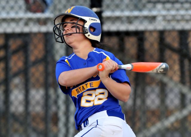 Softball Posts 8-7, Ten Inning Victory Over Salem State In MASCAC Quarterfinals