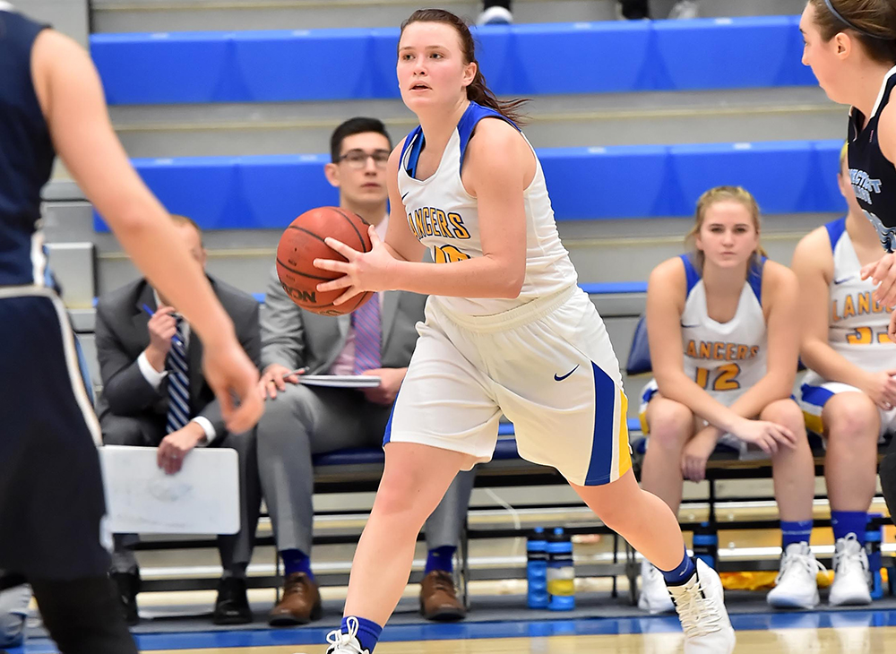 Women's Hoops Drops Tight Non-Conference Contest