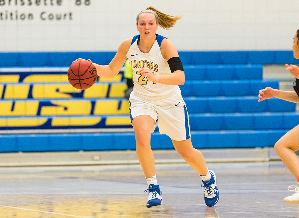 Women's Basketball Stuns Westfield State to Advance to Title Game