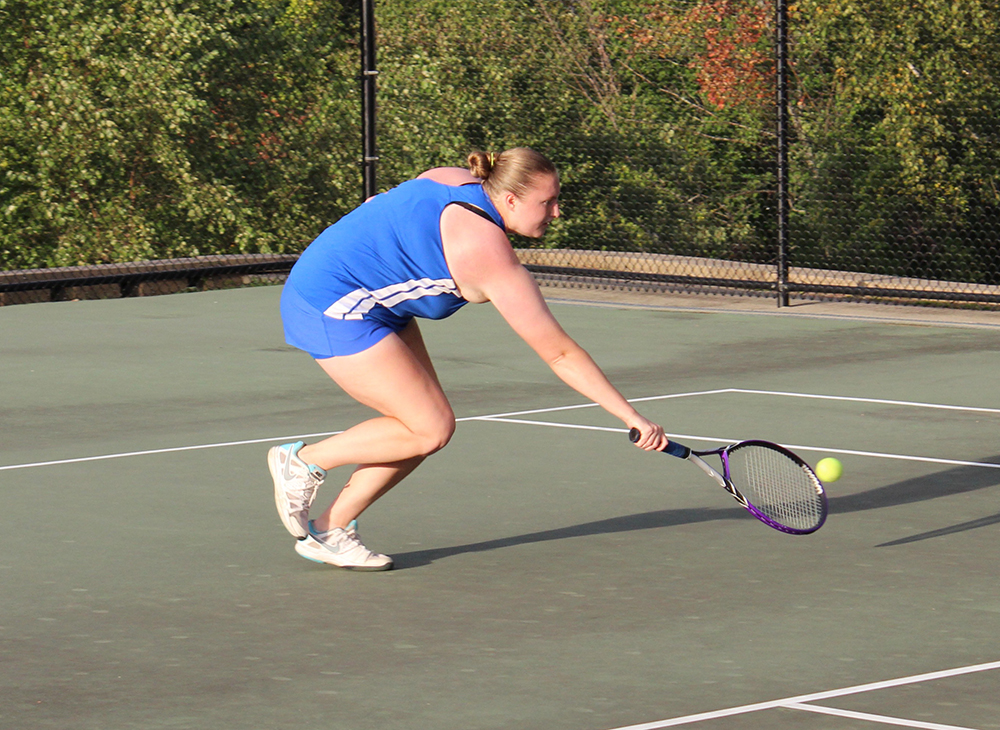 Konicki Clinches Dramatic 5-4 Win for Tennis