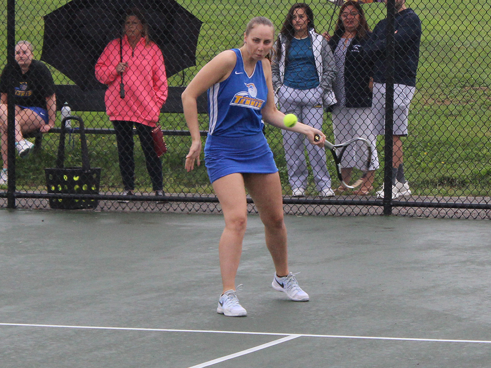 Tennis Drops 6-3 Decision to Southern Maine