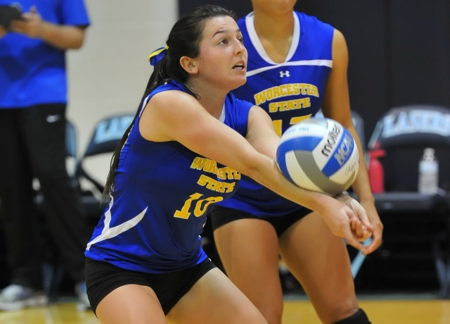Women’s Volleyball Puts up a Fight with Salem State
