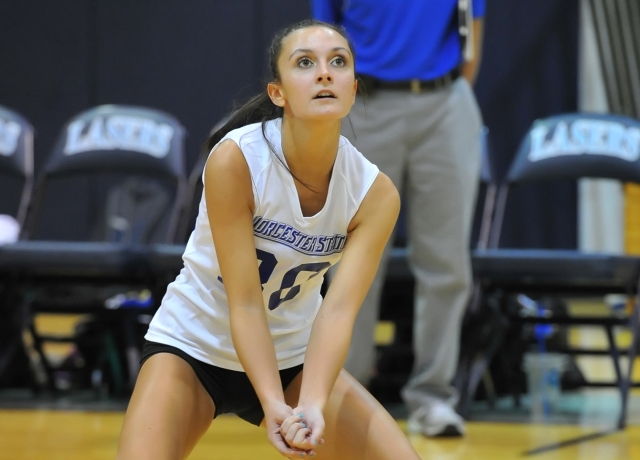 Bowdoin College Defeats Worcester State in Opening Night of 2015 Midcoast Classic