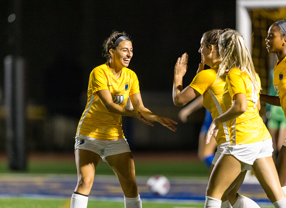 Women's Soccer Draws with Owls